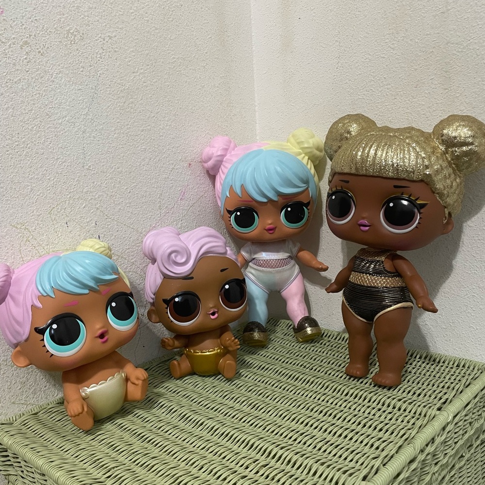 L.O.L. Surprise! Dolls with Blue and Gold Hair